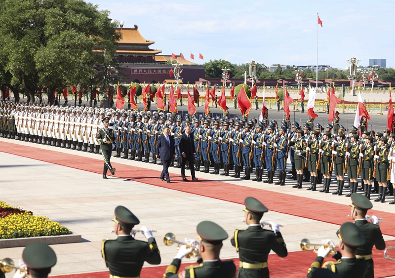 China está pronta para levar laços com Polônia a patamar mais alto, diz Xi Jinping