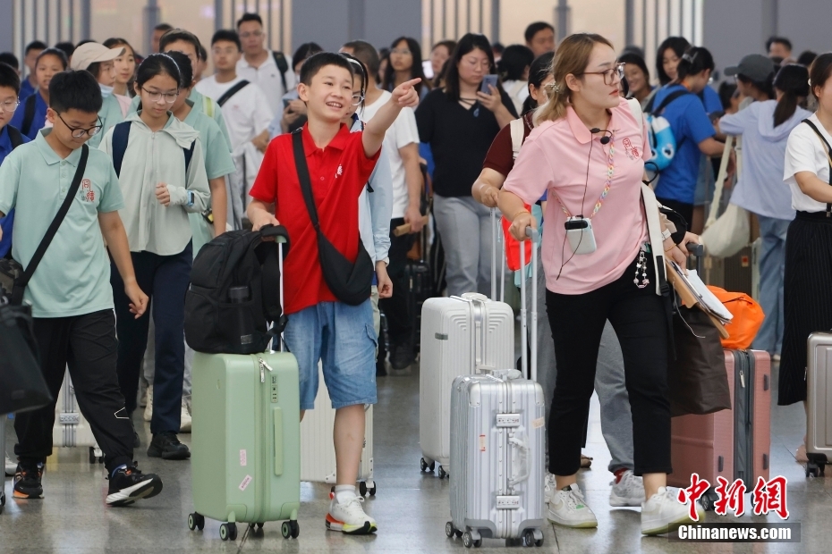 Verão no Delta do Rio Yangtze prevê 174 milhões de passageiros