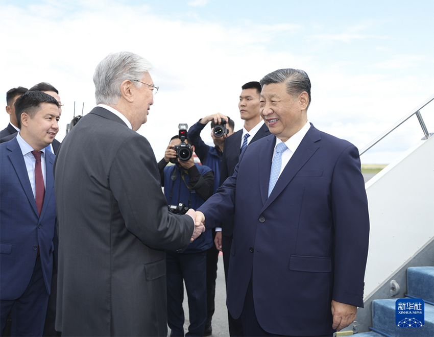 Xi Jinping saúda singularidade da parceria China-Cazaquistão