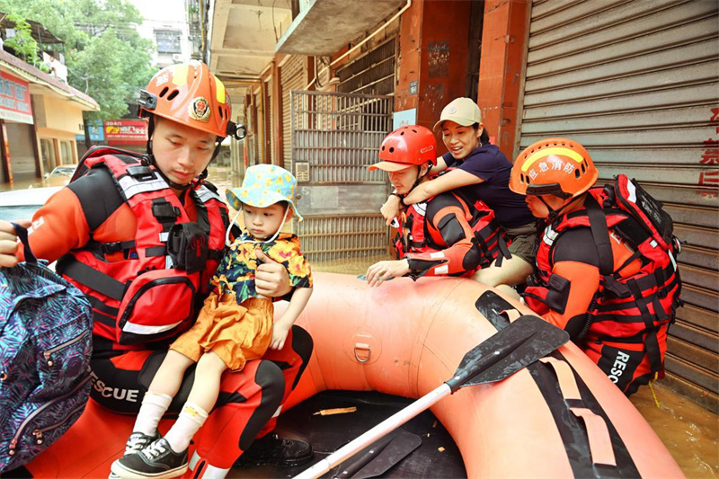 Hunan: condado de Pingjiang atingido por inundações sem precedentes