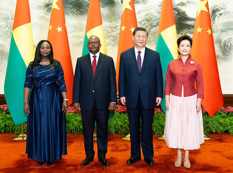 Xi Jinping realiza conversações com presidente da Guiné-Bissau