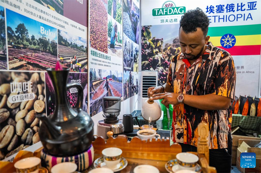 Galeria: pavilhão da indústria do café na 8ª Expo China-Sudeste Asiático