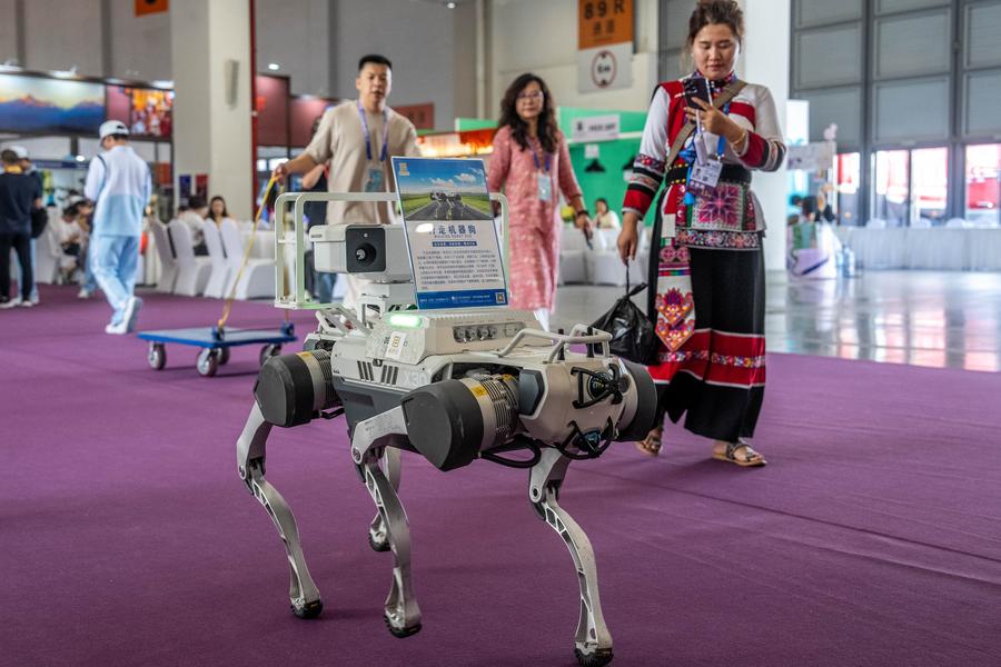 Tecnologias de ponta são apresentadas na 8ª Exposição China-Sul da Ásia