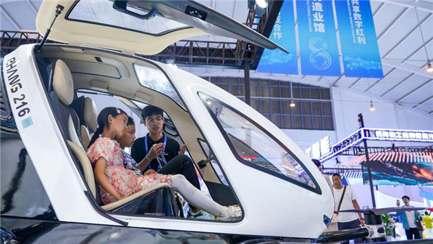 Tecnologias de ponta são apresentadas na 8ª Exposição China-Sul da Ásia