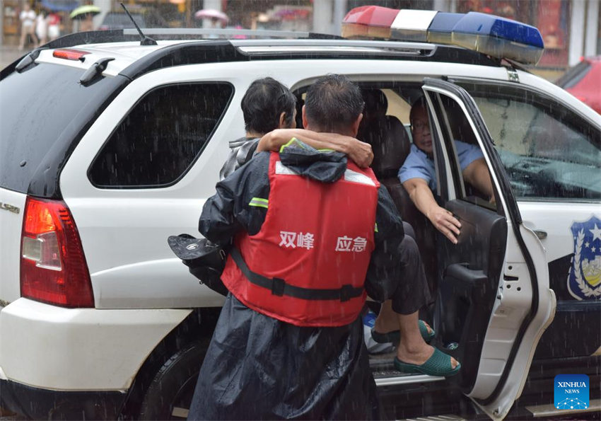 Hunan: autoridades de proteção civil sem mão a medir em resposta a vaga de inundações