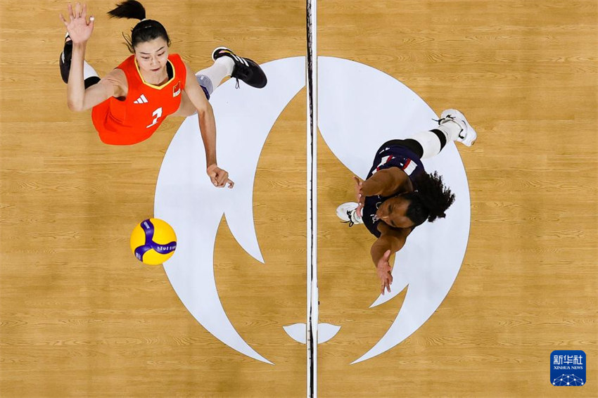 China começa vitoriosa contra os EUA no vôlei feminino