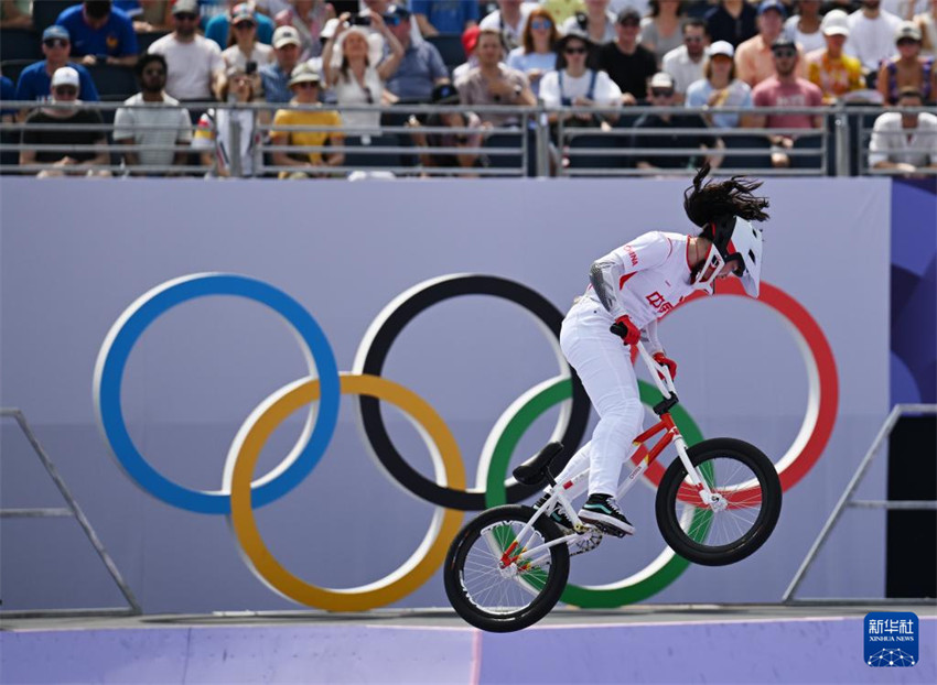 Paris 2024: China sobe ao topo da contagem de medalhas com ouro histórico no ciclismo BMX