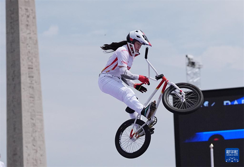 Paris 2024: China sobe ao topo da contagem de medalhas com ouro histórico no ciclismo BMX