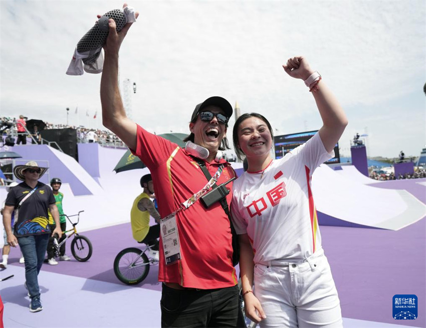 Paris 2024: China sobe ao topo da contagem de medalhas com ouro histórico no ciclismo BMX