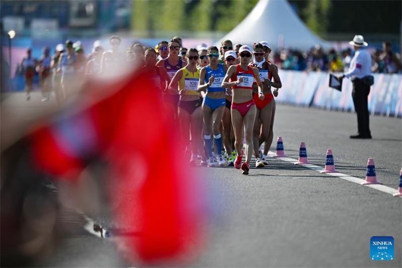 Paris 2024: alteta chinesa Yang Jiayu vence medalha de ouro na corrida de 20 km