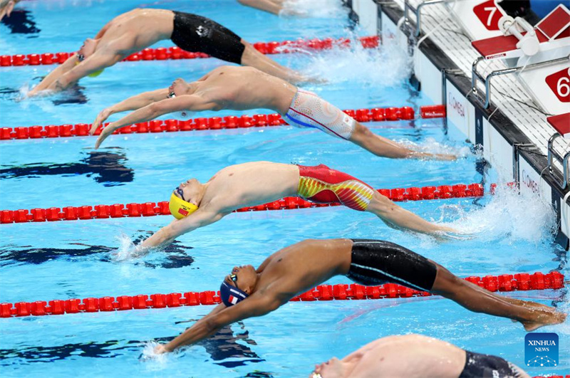 Paris 2024: China vence ouro no revezamento medley 4x100m masculino