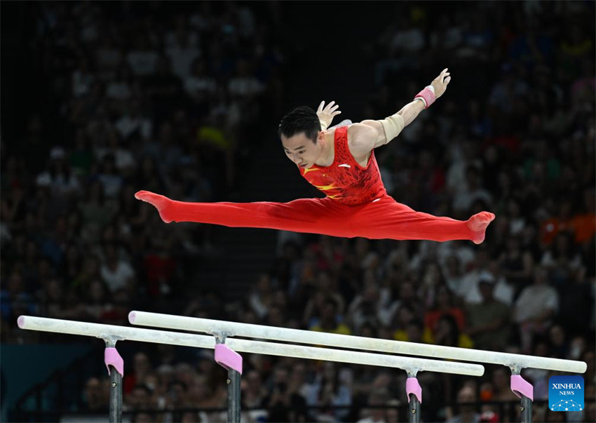 Pairs 2024: Zou Jingyuan é bicampeão olímpico nas barras paralelas da ginástica artística