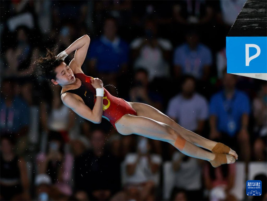 Paris 2024: mergulhadoras chinesas Quan Hongchan e Chen Yuxi ganham ouro e prata na plataforma feminina de 10m