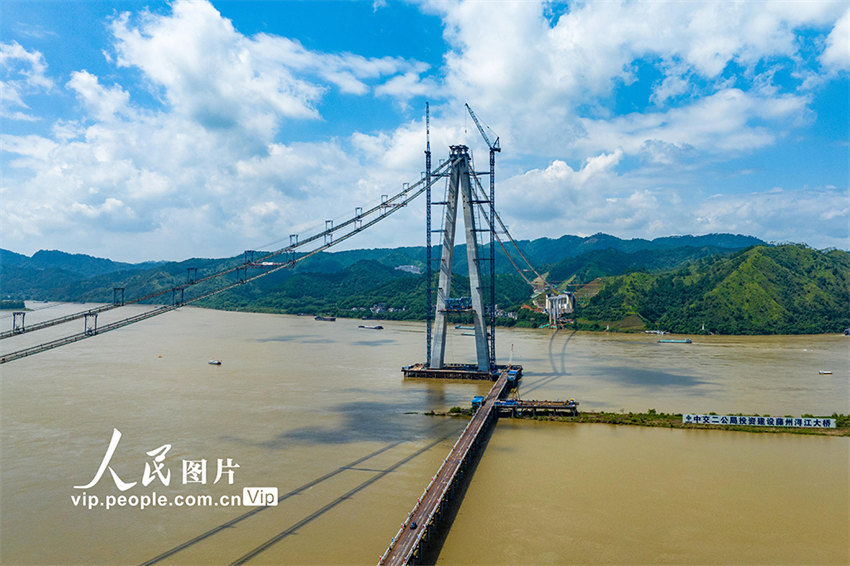 Guangxi: avança a construção da ponte Tengzhou-Xunjiang