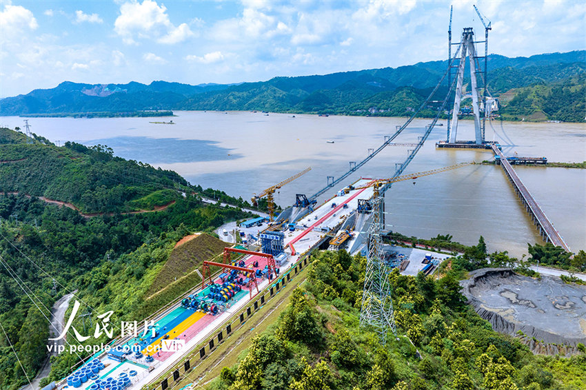 Guangxi: avança a construção da ponte Tengzhou-Xunjiang