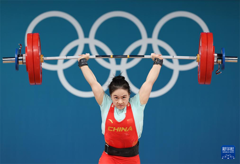 Paris 2024: Levantadora de peso chinesa Luo Shifang vence o ouro na categoria feminina de 59 kg