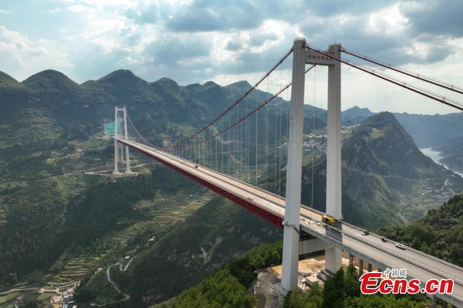 Guizhou: construção da grande ponte do rio Tongzi será concluída