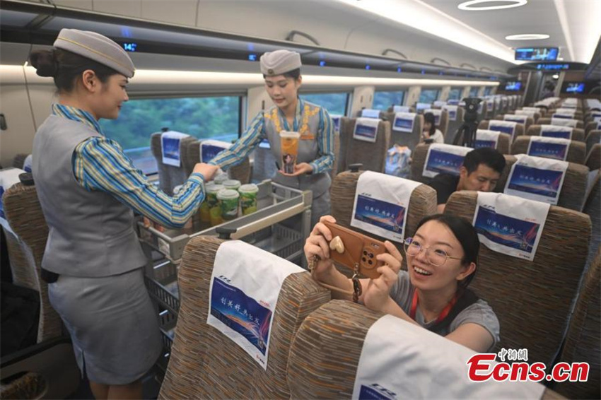 Guangdong: ferrovia de alta velocidade Meizhou-Longchuan inicia operações experimentais