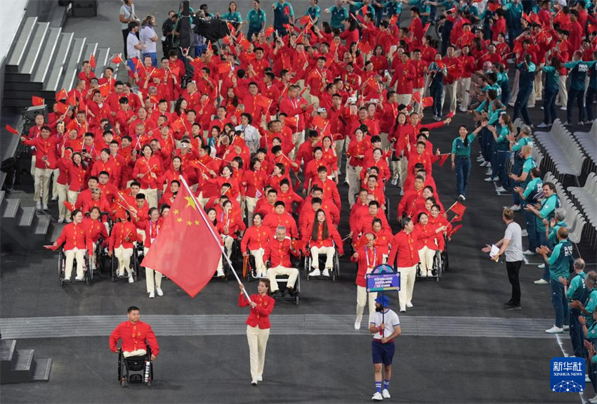 Cerimônia de abertura dos 17º Jogos Paralímpicos de Verão realizada em Paris