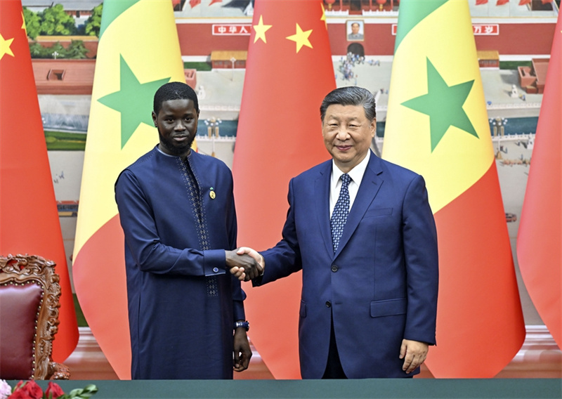 FOCAC: Xi Jinping realiza conversas com presidente senegalês