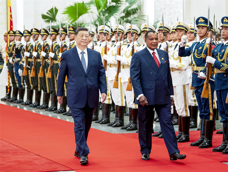 FOCAC: Xi Jinping conversa com presidente da República do Congo