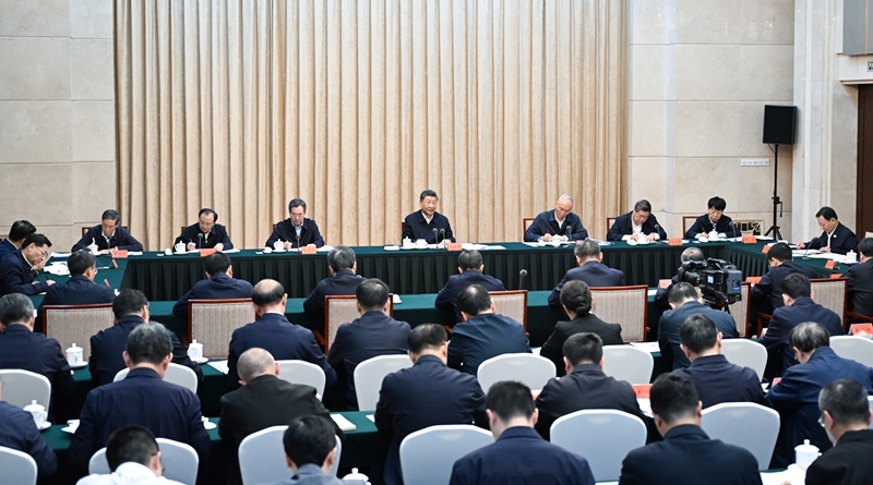 Xi Jinping pede abertura de novos caminhos na conservação ecológica e desenvolvimento de alta qualidade da bacia do rio Amarelo