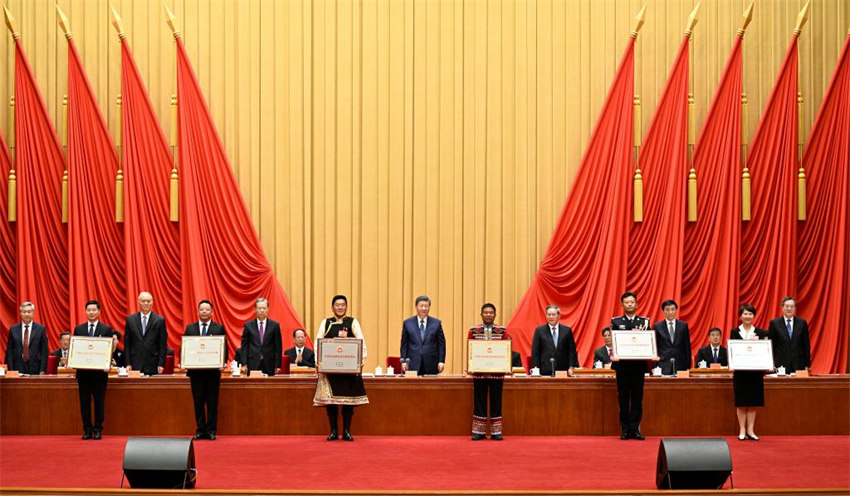 Xi Jinping enfatiza consolidação da unidade da nação chinesa