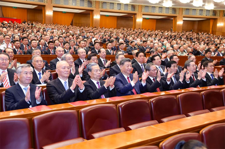 Realizado concerto marcando 75º aniversário de fundação da República Popular da China