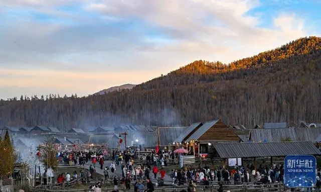 Xinjiang se torna um destino popular entre turistas estrangeiros durante o feriado do Dia Nacional