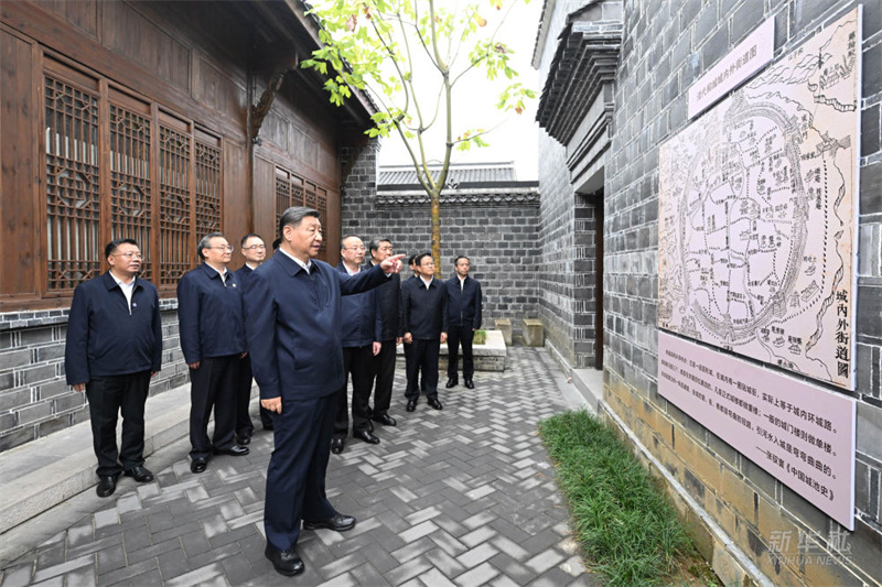 Xi Jinping destaca promoção de virtudes tradicionais chinesas