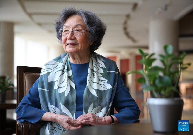 Poetisa chinesa Florence Chia-ying Yeh morre aos 100 anos