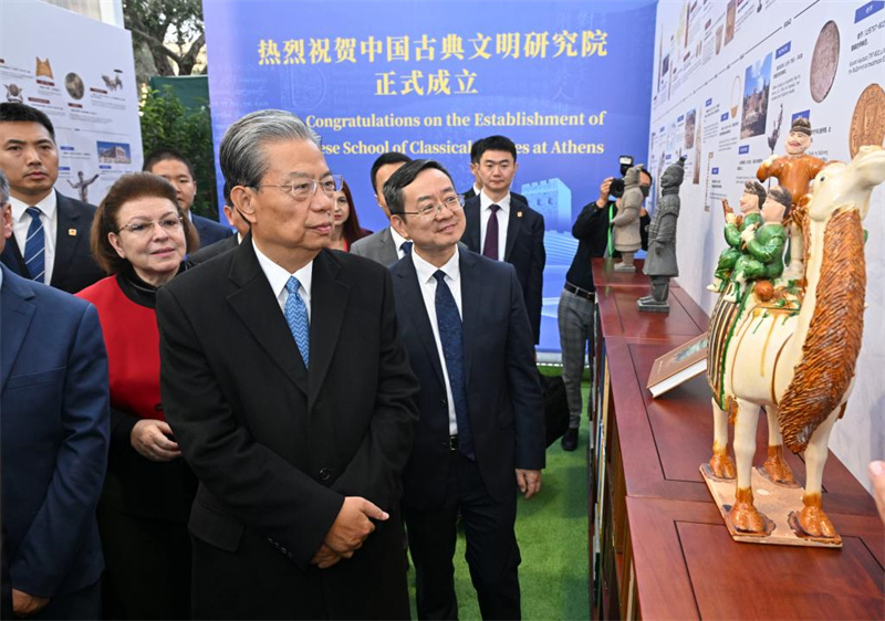 Chefe do Legislativo chinês promete promover amizade tradicional com Grécia