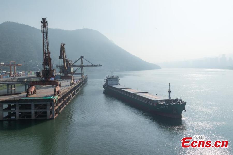 Rota direta fluvial-marítima entre Chongqing e Ningbo abre ao tráfego