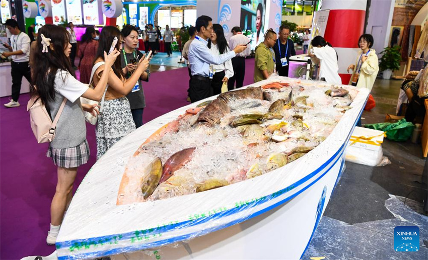 27ª Feira Internacional de Inverno da China (Hainan) ínaugura em Haikou