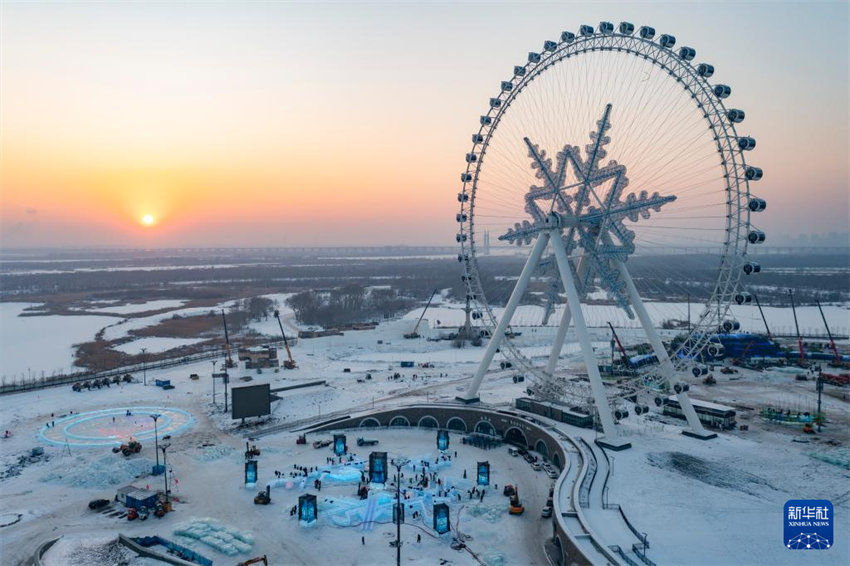 Harbin inicia construções de gelo no Mundo de Gelo e Neve