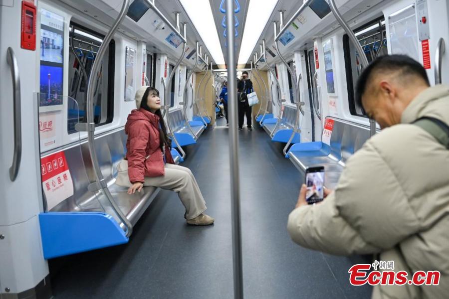 Segunda linha de metrô totalmente automatizada inicia testes em Chengdu