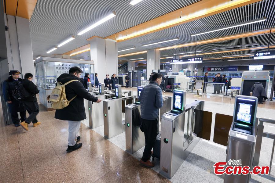 Hub de transporte da Estação de Chaoyang em Beijing entra em operação