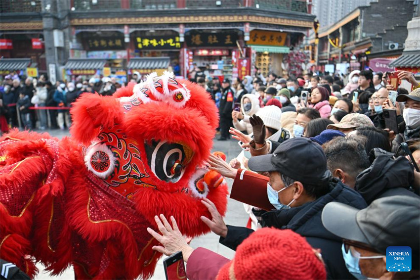 Dia de Ano Novo comemorado em toda a China