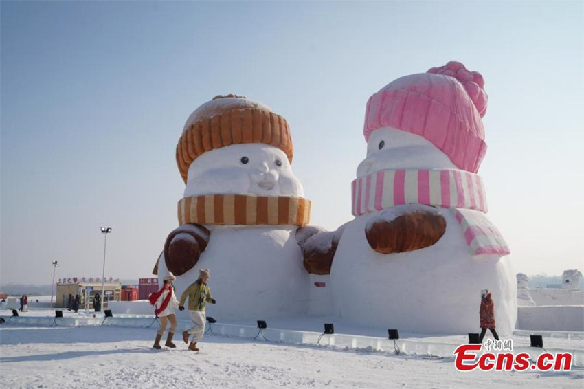 Novos bonecos de neve atraem atenção em Harbin