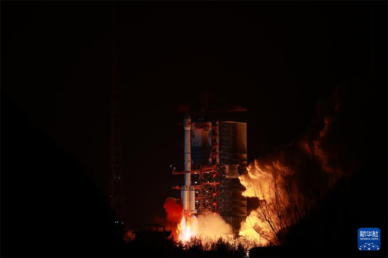 China lança satélite de teste para reabastecimento orbital