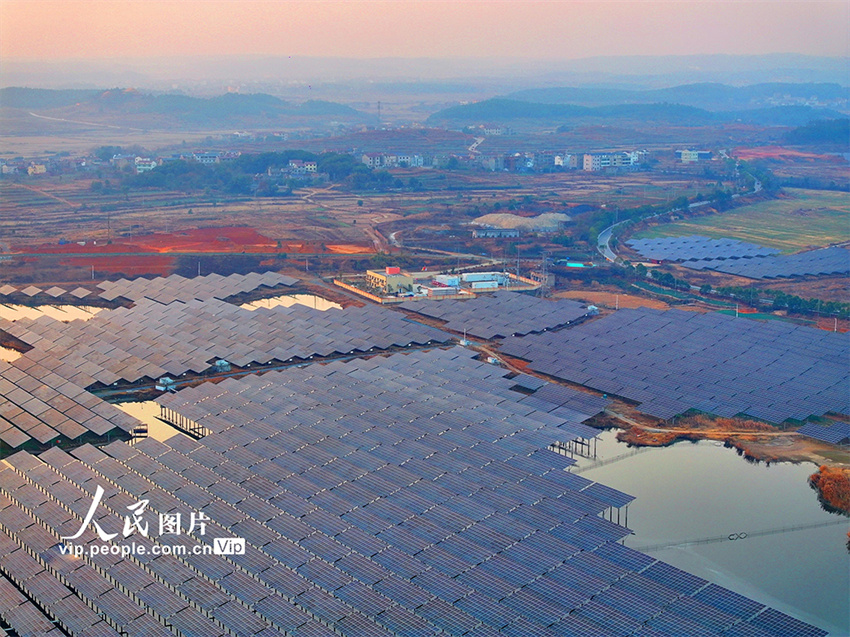 Geração de energia fotovoltaica promove desenvolvimento sustentável em Jiangxi