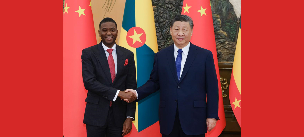 Xi Jinping reúne-se com primeiro-ministro de Granada e pede avanço dos laços bilaterais