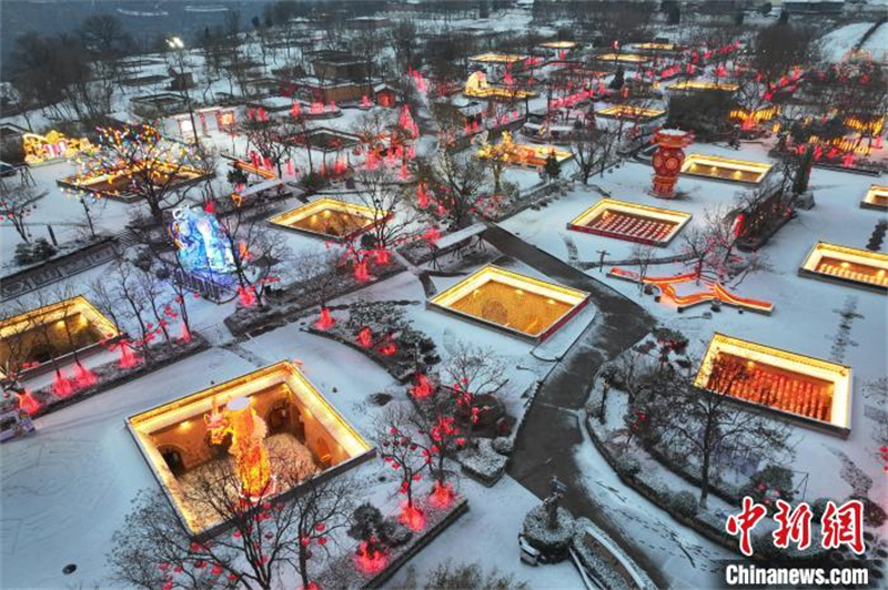 Henan: cavernas subterrâneas decoradas com lanternas festivas