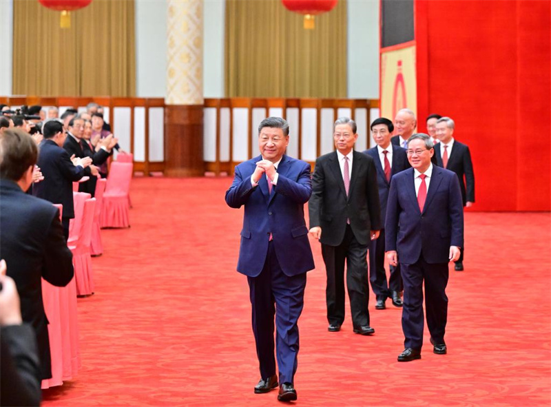 Xi Jinping elogia sólido progresso da China apesar de desafios no Ano do Dragão