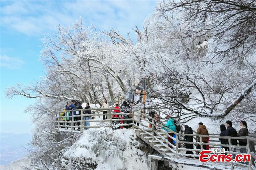 Galeria: paisagem de neve na montanha Longtou em Hanzhong