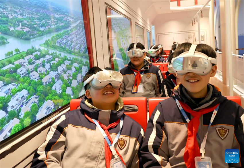 Escolas chinesas retomam as aulas