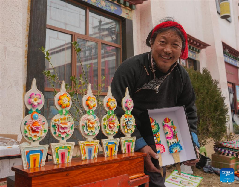 Esculturas de manteiga ganham popularidade em Lhasa, com aproximação do Ano Novo Tibetano