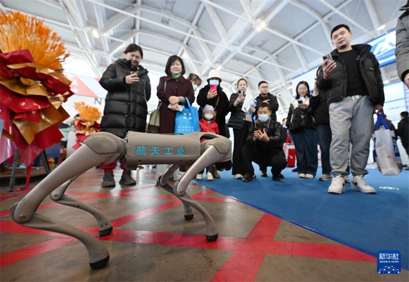 Tecnologia industrial em destaque na Exposição de Manufatura de Tianjin