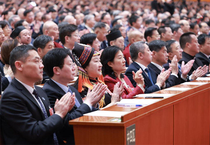 Órgão consultivo político máximo da China realiza reunião de encerramento da sessão anual