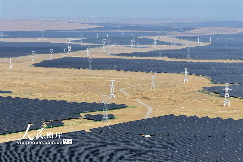 Yinchuan: indústrias de energia limpa impulsionam desenvolvimento sustentável